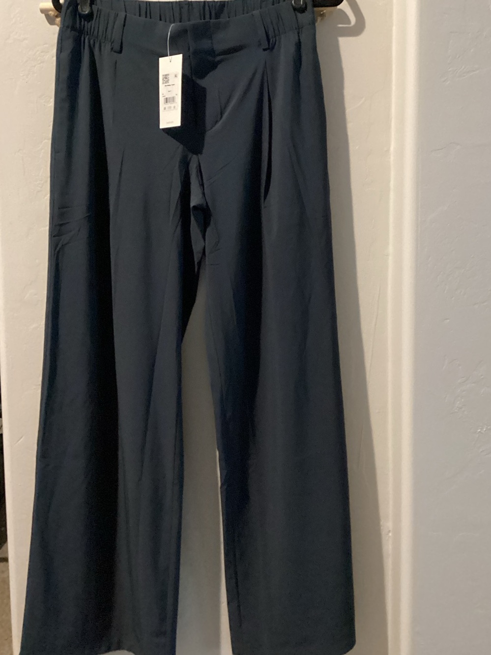 Vuori Villa Wide leg Trouser- Ink - Picture 4 of 6